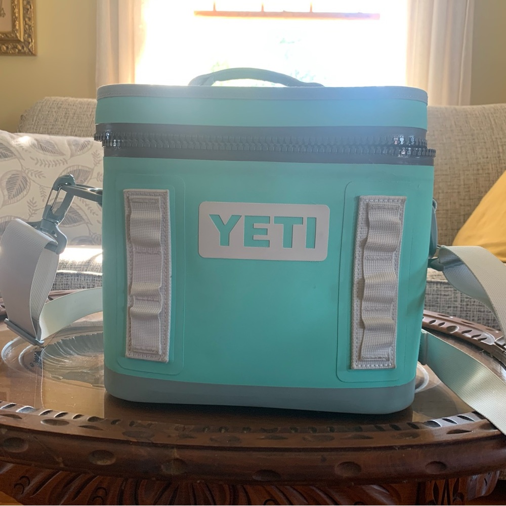 Yeti Hopper 8 in Seafoam
